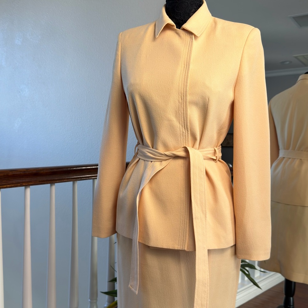 Bill Blass Cream Belted Blazer with Skirt - Picture 6 of 11
